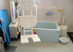 リフト付き浴槽写真